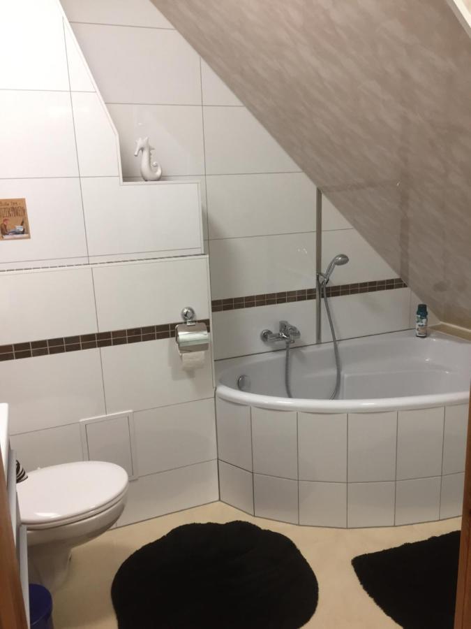 Unter Dem Dach Mit Parkplatz Apartment Bremen Luaran gambar
