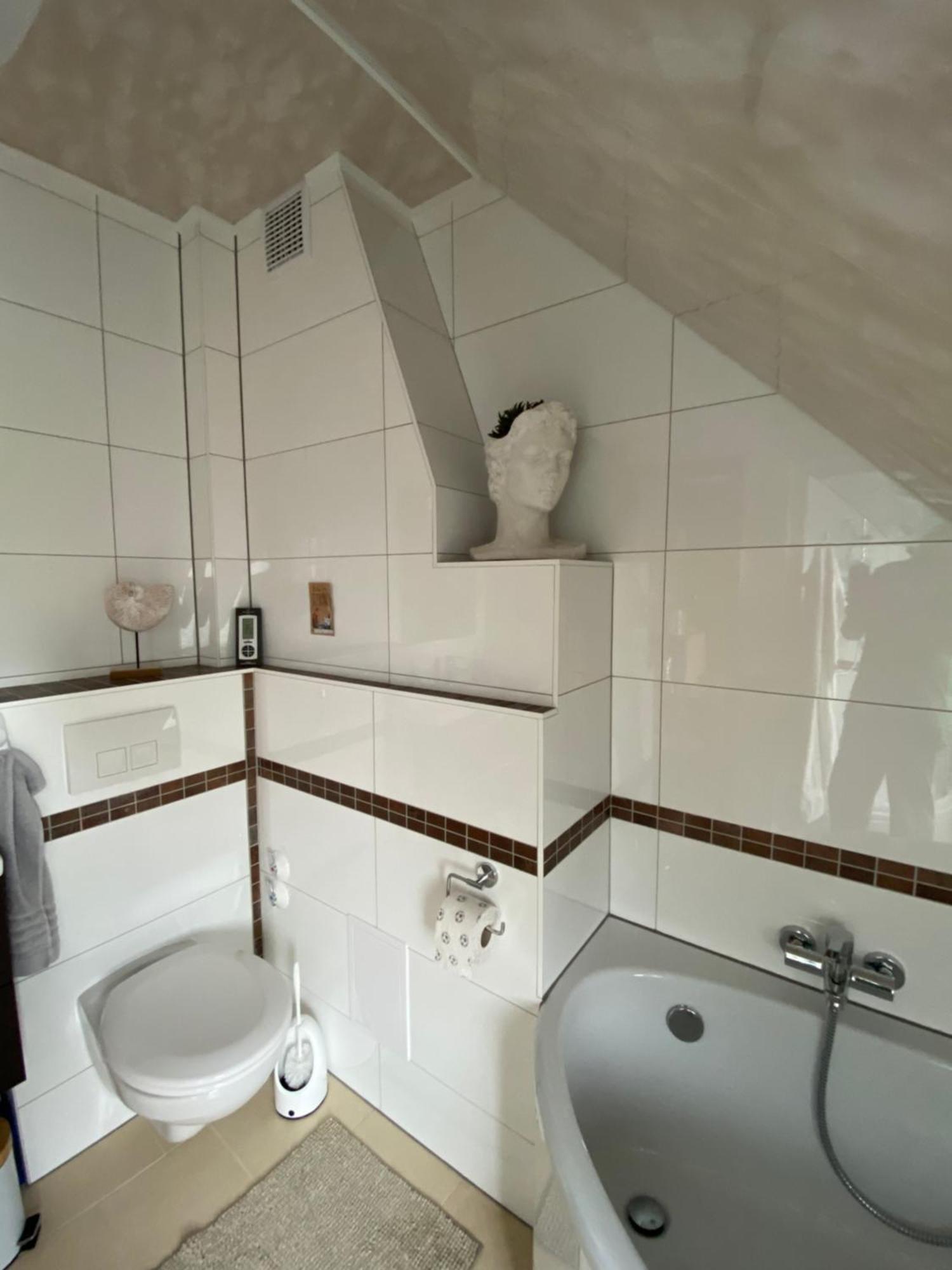 Unter Dem Dach Mit Parkplatz Apartment Bremen Luaran gambar